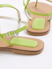 River Island Lime Minimal Toe Thong Sandaler - Bilde 5 av 6