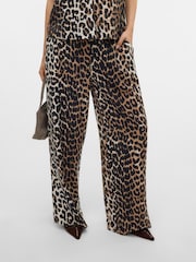 VERO MODA Brown Wide leg Leopard Print Trousers - Image 1 of 4