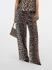 VERO MODA Brown Wide leg Leopard Print Trousers - Image 3 of 4