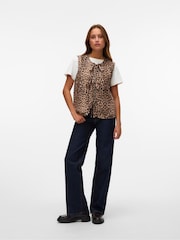 VERO MODA Brown Quilted Tie Front Leopard Print Gilet - Image 4 of 6