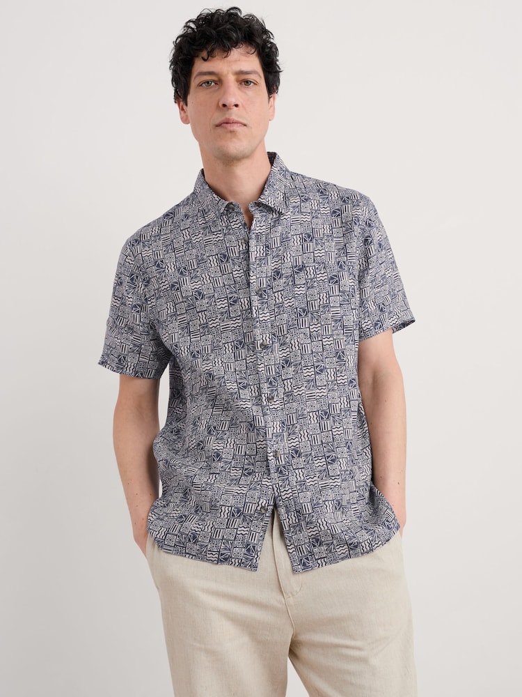 Seasalt Cornwall Blue Mens Blue Heron Short Sleeve 100% Linen Shirt - Image 2 of 5
