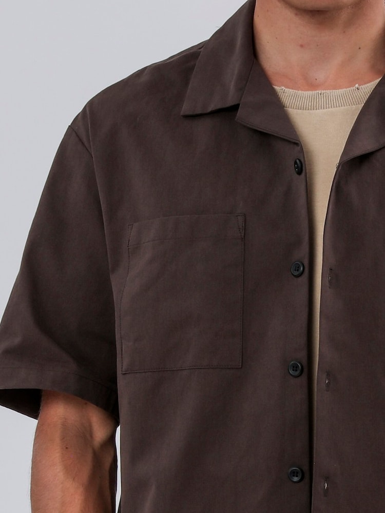 Braun - Religion Lightweight Short Sleeve Shirt - Bild 5 von 5 Braun - Religion Lightweight Short Sleeve Shirt - Bild 5 von 5