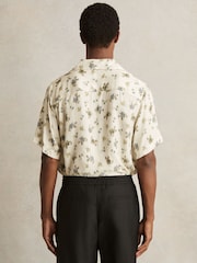 Reiss Off White Fade Abstract-Floral Print Cuban-Collar Shirt - Image 4 of 5
