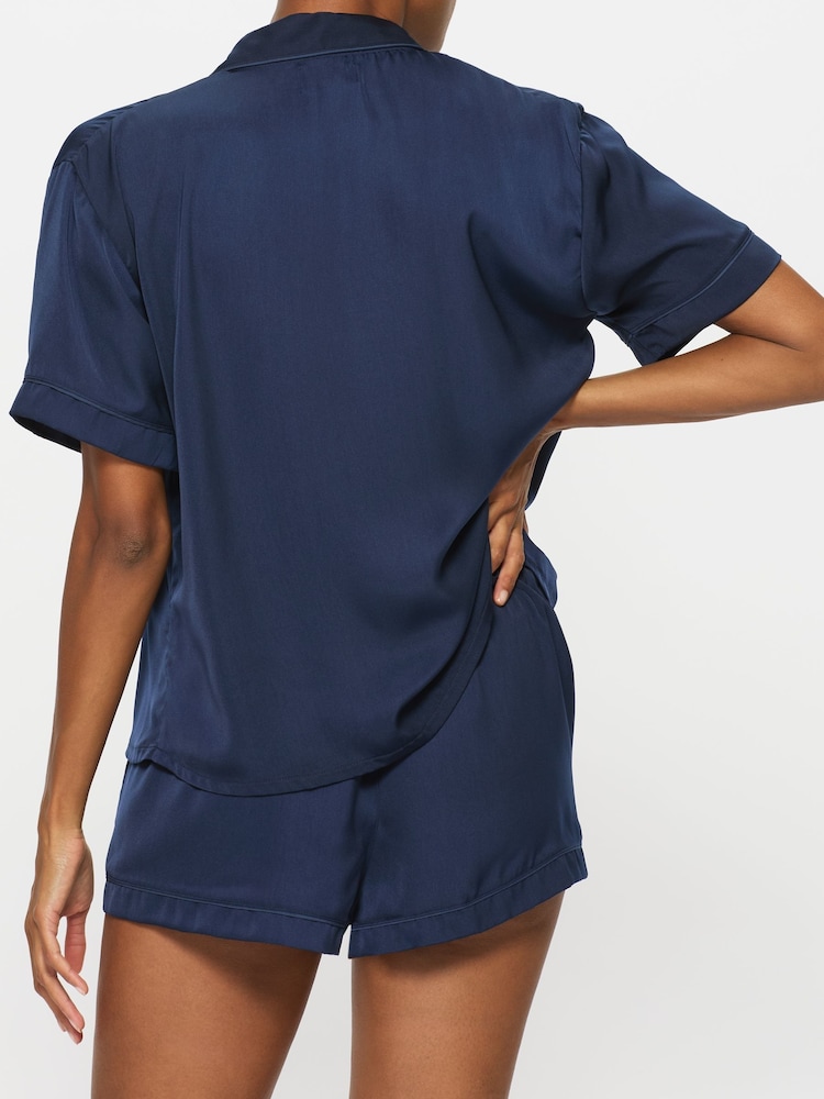 Blau - KBX Hattie Satin Revere Shirt and Shorts Set - Bild 2 von 7