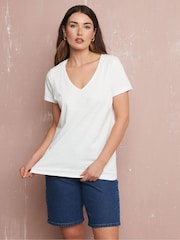 Negro - Pack de 2 camisetas de algodón 100 % con cuello en pico de Long Tall Sally - Imagen 3 de 8