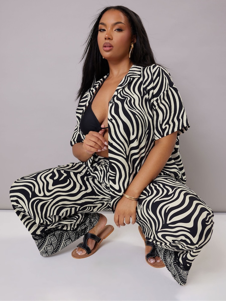 Yours Curve Airflow Short Sleeve Co-Ord Shirt - Imagen 2 de 5