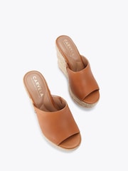 Светло-коричневый - Carvela Comfort Фиорелла танкетка черный сандалии - Image 4 of 6