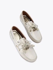 Kurt Geiger London Chelsea Tie Moccasin White Pumps - Image 2 of 4