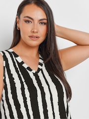 Yours Curve Black Elevated Rib Vest - Image 4 of 5