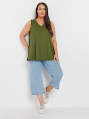 Yours Curve Green Elevated Rib Vest - Image 2 of 5