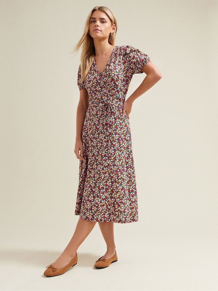 Rosa - M&Co Petite Jersey Floral Print Wrap Dress - Imagen 2 de 6