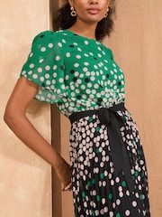 Love & Roses Green Mono Spot Pleated Petal Sleeve Midi Dress - Image 4 of 5