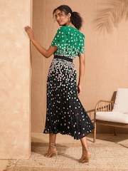 Love & Roses Green Mono Spot Pleated Petal Sleeve Midi Dress - Image 5 of 5
