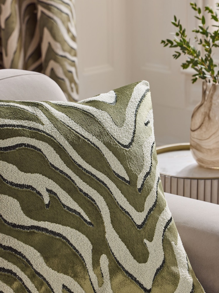 Velvet Animal Print Cushion - Imagem 2 de 5
