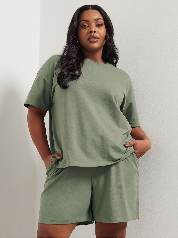 Yours Curve Green Sweat T-Shirt & Shorts Set - Image 2 of 6