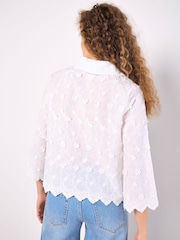 Apricot White 3D Floral Print Embroidered Crop Shirt - Image 4 of 5