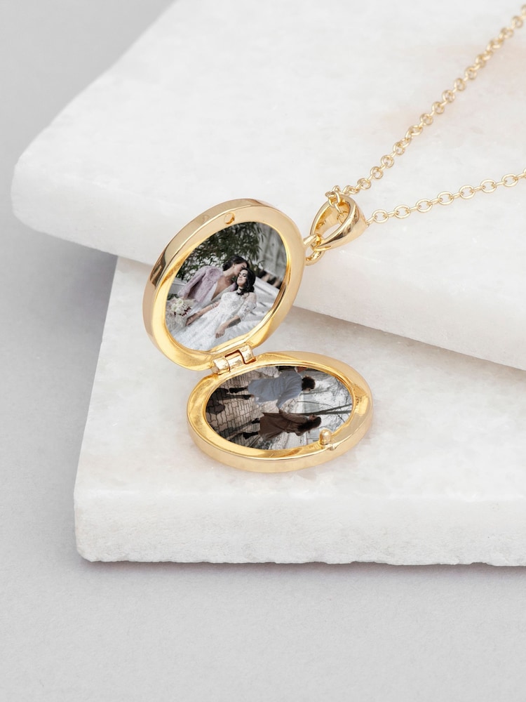 Treat Republic Personalised Oval Photo Locket - Image 2 of 5
