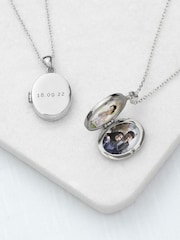 Treat Republic Personalised Oval Photo Locket - Image 1 of 5