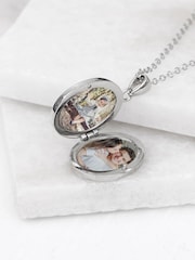 Treat Republic Personalised Oval Photo Locket - Image 2 of 5