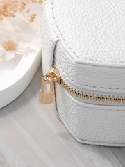 Treat Republic Customisable Icon Heart Jewellery Case - Image 4 of 5