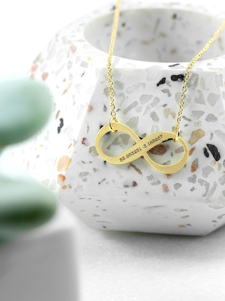 Treat Republic Personalised Infinity Twist Necklace - Image 1 of 3