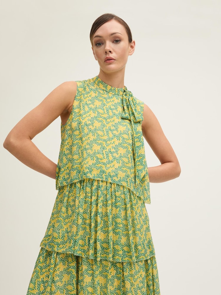 LK Bennett – Kristin – gestuftes Georgette-Kleid aus italienischem Stroh mit mehrfarbigem Blütendruck - Bild 4 von 4 LK Bennett – Kristin – gestuftes Georgette-Kleid aus italienischem Stroh mit mehrfarbigem Blütendruck - Bild 4 von 4