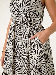 Roman Black Petite Abstract Print V-Neck Midi Dress - Image 5 of 5