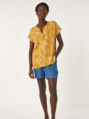 Roman Yellow Print Button Detail Top - Image 2 of 5