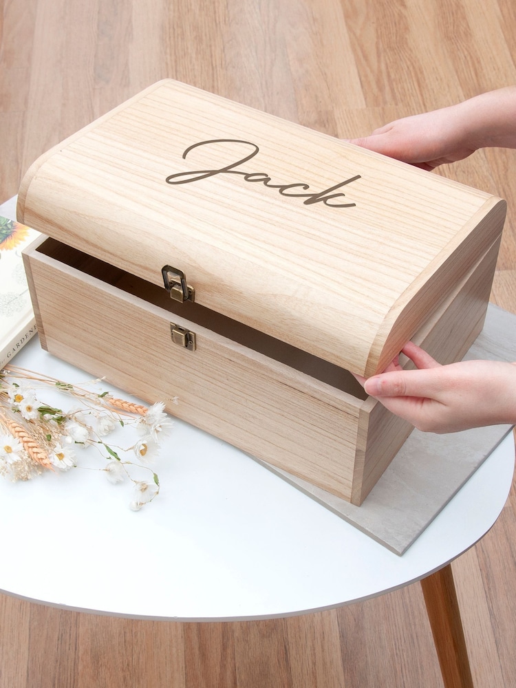 Treat Republic Personalised Large Engraved Name Wooden Keepsake Chest - Image 2 of 5