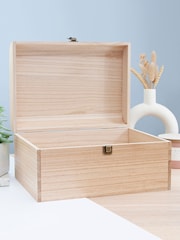 Treat Republic Personalised Large Engraved Name Wooden Keepsake Chest - Image 3 of 5