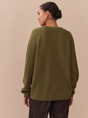 Green 100% Merino Wool N. Premium V-Neck Jumper - Image 3 of 5