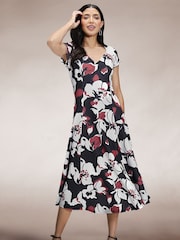 Hot Squash A Line Midi Black Dress with Cap Sleeves - Image 2 of 4