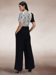 Hot Squash Overwrap Print Black Jumpsuit - Imagen 3 de 5