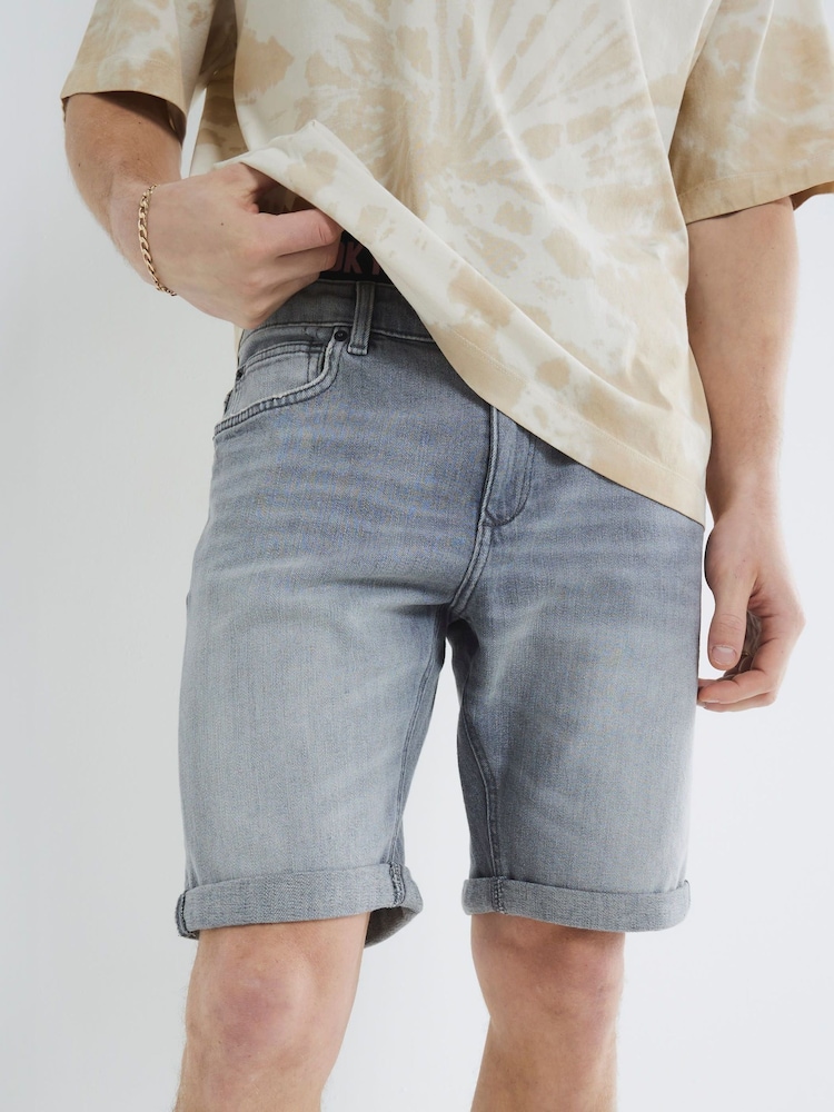 River Island Grey Slim Fit Shorts - Image 4 of 4