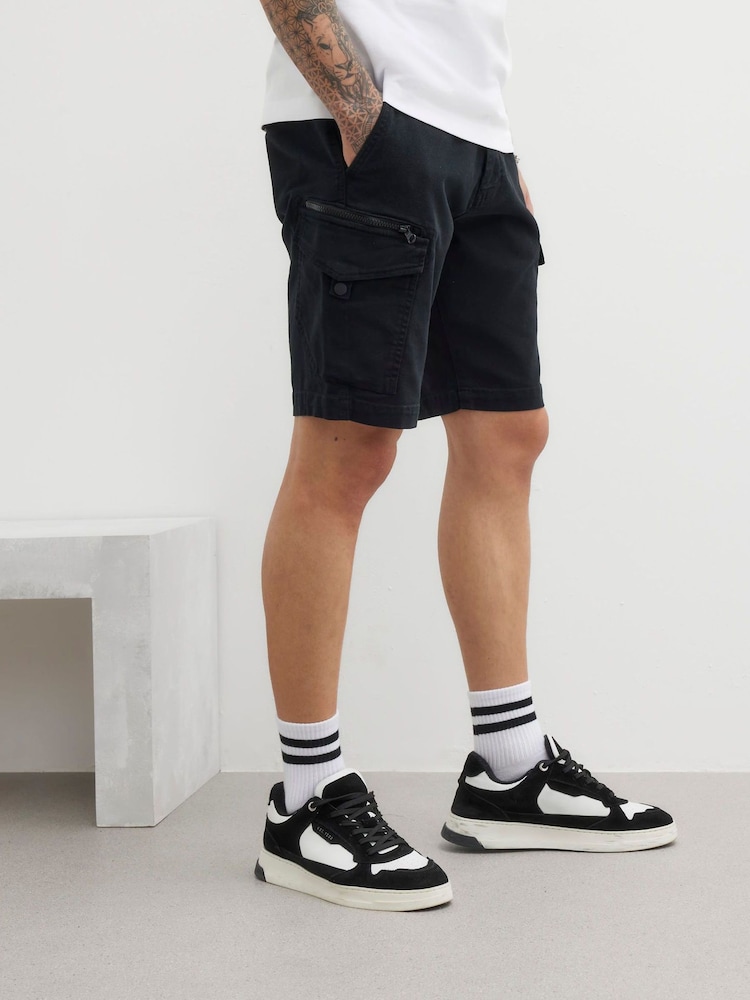 River Island Black Cargo Shorts - Image 2 of 3 River Island Black Cargo Shorts - Image 2 of 3