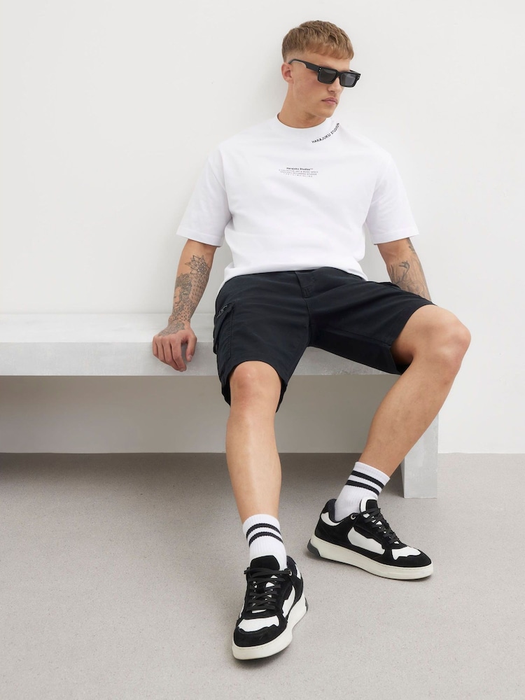 River Island Black RI Timberlake 100% Cotton Cargo Shorts - Image 3 of 3