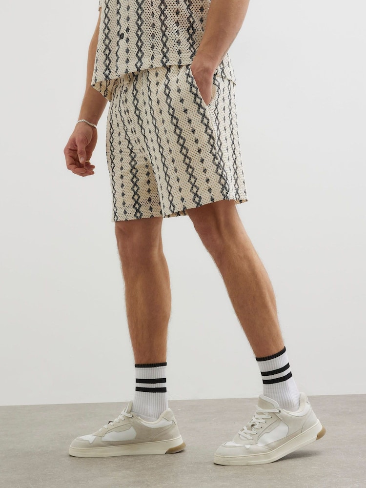 River Island Cream Regular Fit Crochet Zig Zag Shorts - Image 2 of 4
