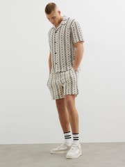 River Island Cream Regular Fit Crochet Zig Zag Shorts - Image 3 of 4