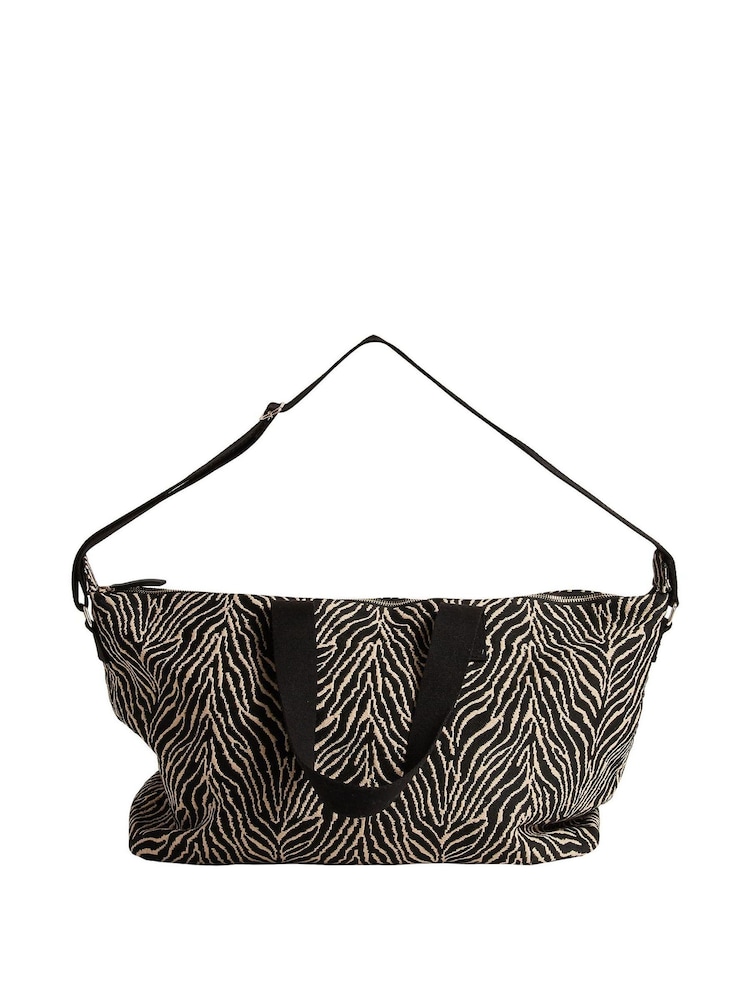 Oliver Bonas Black Zebra Weekend Bag - Image 2 of 7