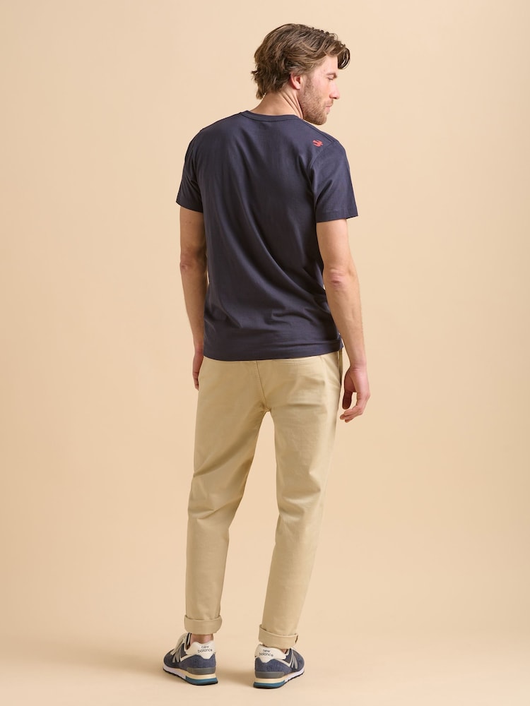 Brakeburn Beach Pocket 100% Cotton T-Shirt - Bild 2 von 6