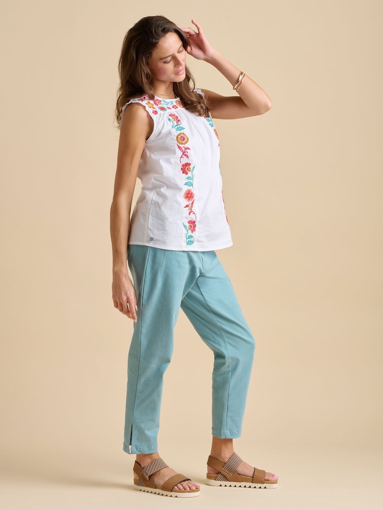Brakeburn Cream Resort Sleeveless Blouse - Image 2 of 5