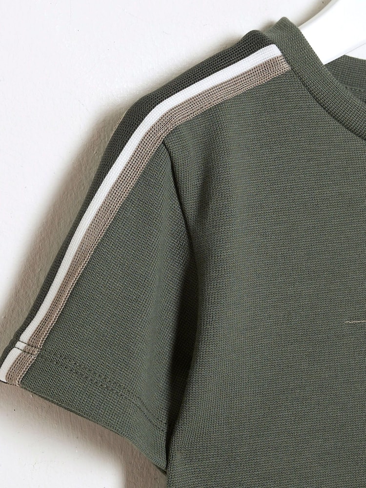 River Island Green Boys Tape T-Shirt and Shorts Set - Image 5 of 5