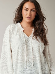 Evans Curve Burnout Print Top - Image 4 of 5