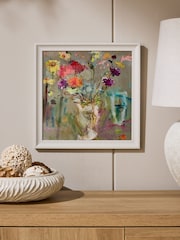 A Jug of Dahlias By Lilia Orlova Holmes Wall Art - Imagem 1 de 7