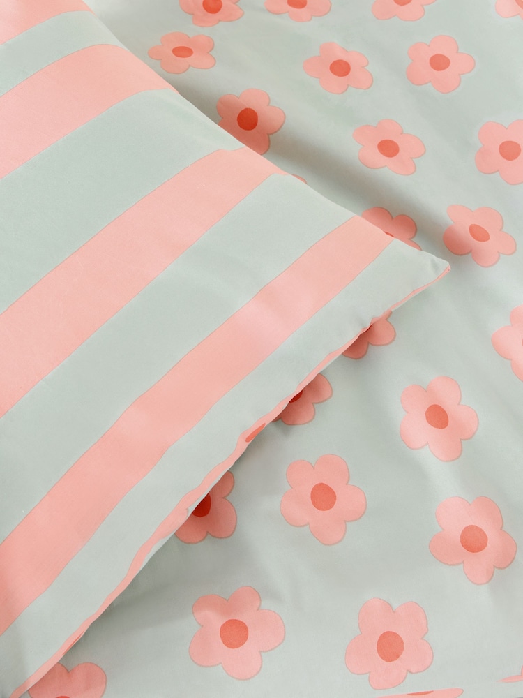 Sage Green Floral Duvet Cover and Pillowcase Set - Image 3 of 3