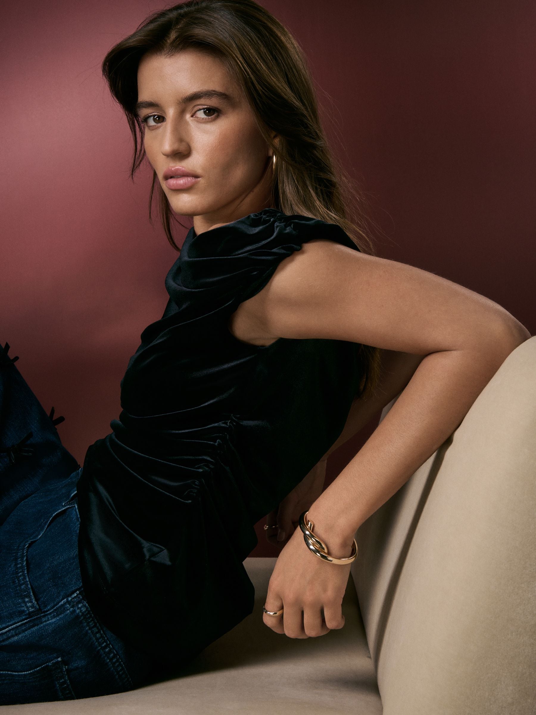 Next：日本 ブラック - ドレープ ワンショルダー ベルベット