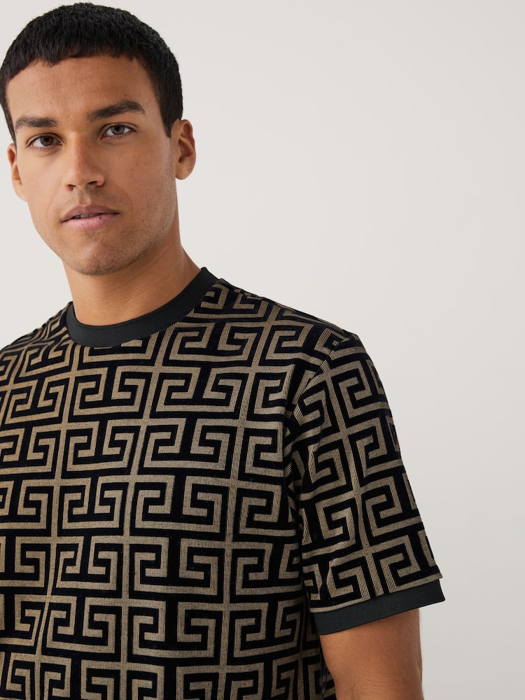 Preto/Dourado - Camiseta Smart Flocked - Imagem 1 de 9