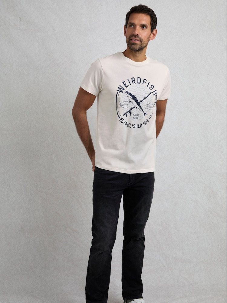 Weird Fish Hudson Short Sleeve Branded 100% Cotton T-Shirt - صورة 1 من 6