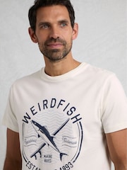 Weird Fish Hudson Short Sleeve Branded 100% Cotton T-Shirt - صورة 4 من 6
