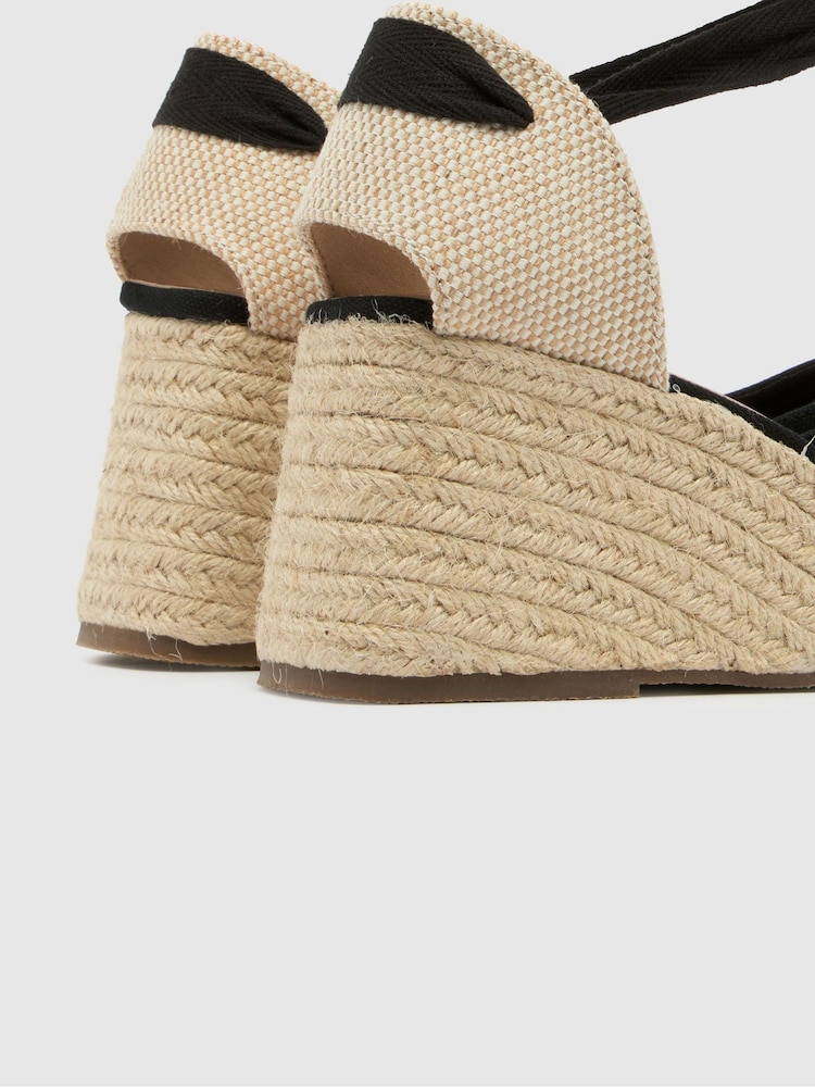 أسود - حذاء إسبادريل Veronica بكعب عريض ورباط من Schuh - صورة 4 من 4 أسود - حذاء إسبادريل Veronica بكعب عريض ورباط من Schuh - صورة 4 من 4